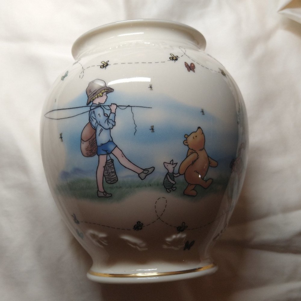 Lenox Winnie the Pooh The Honey Pot Vase